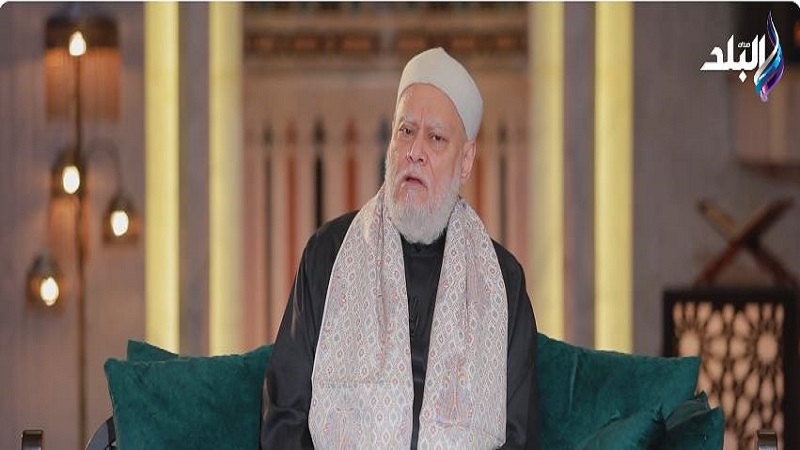 «إتيكيت» أم إجبارًا.. علي جمعة يوضح أدب غير المسلمين خلال رمضان| فيديو