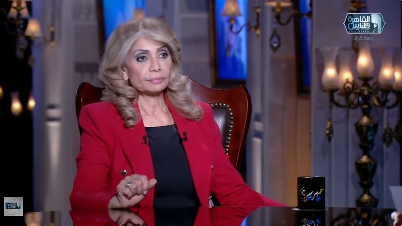 مي عمر ولا دينا الشربيني؟.. مين الأفضل لـ «سوسن بدر»