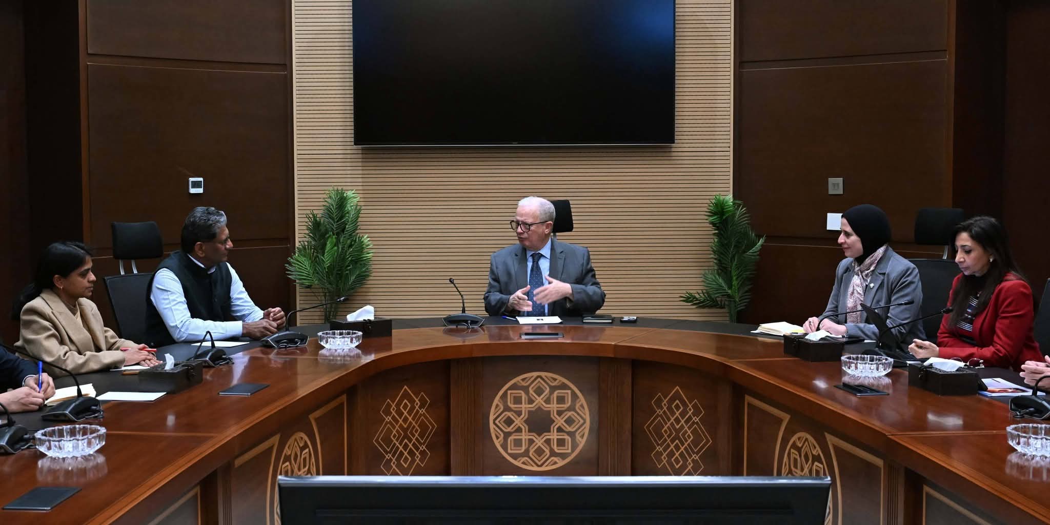 نائب رئيس الوزراء يبحث التعاون الاقتصادي مع سفيري ألمانيا والهند