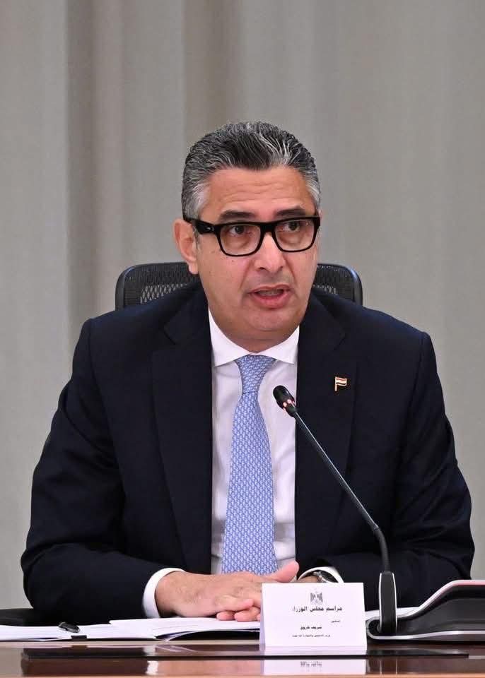 وزير التموين يحدد الحد الأقصى لأسعار الخبز السياحي والفينو