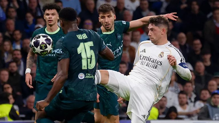 تعليق ناري من نجم مانشستر سيتي قبل مواجهة ريال مدريد في دوري الأبطال