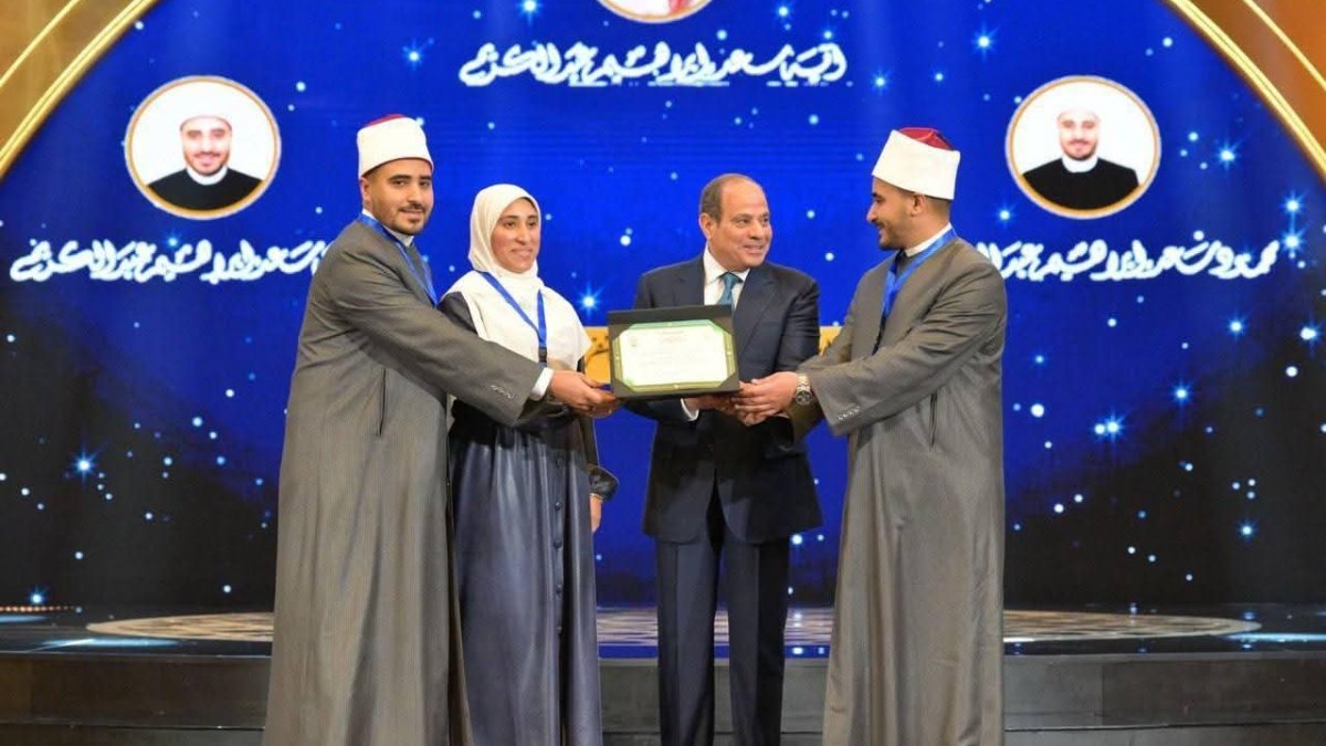 الرئيس السيسي يشهد الاحتفال بليلة القدر ويكرّم الفائزين في الحفظ والتلاوة