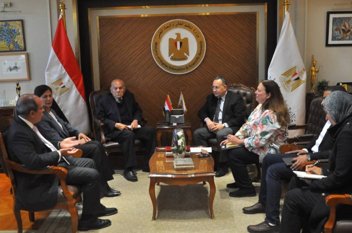 تعزيز التعاون بين التعليم العالي ومؤسسة مجدي يعقوب لتطوير الرعاية الصحية