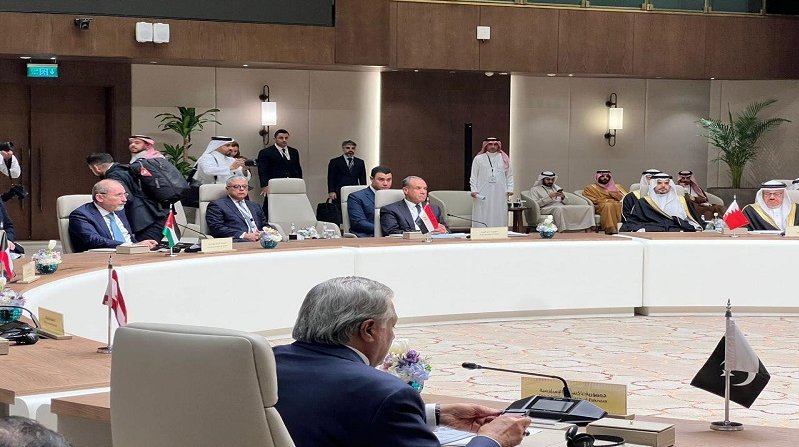 أسامة السعيد: بيان الرياض يرفع التصعيد ويرفض الاعتداءات الإيرانية |فيديو