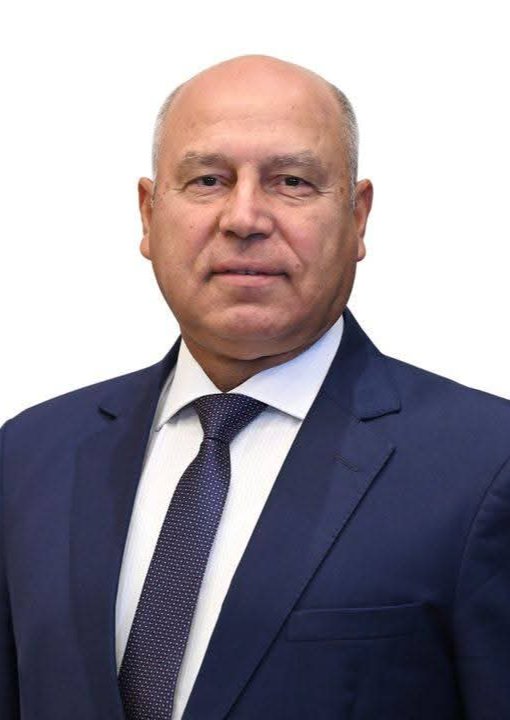 وزير النقل يتابع انتظام حركة المواصلات رغم سوء الأحوال الجوية