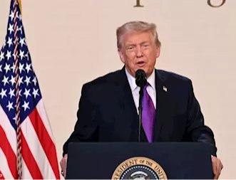 ترامب يهدد إيران بتفجير النفط والكهرباء إذا لم يُفتح هرمز