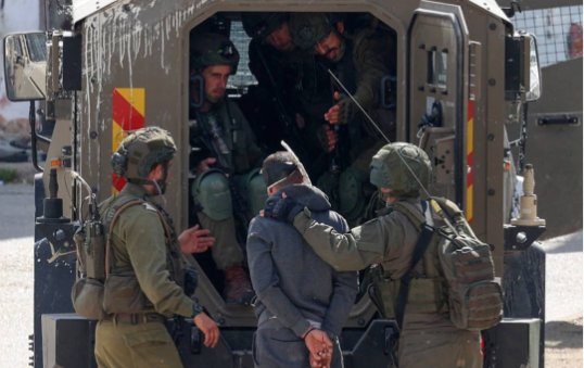 مسؤول فلسطيني يحذر من قانون إعدام الأسرى ويصفه بشرعنة الإبادة