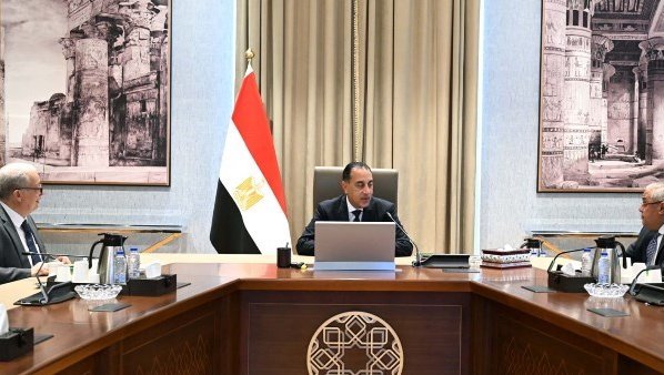 مدبولي: الطاقة المتجددة أولوية استراتيجية لتعزيز الاقتصاد الوطني