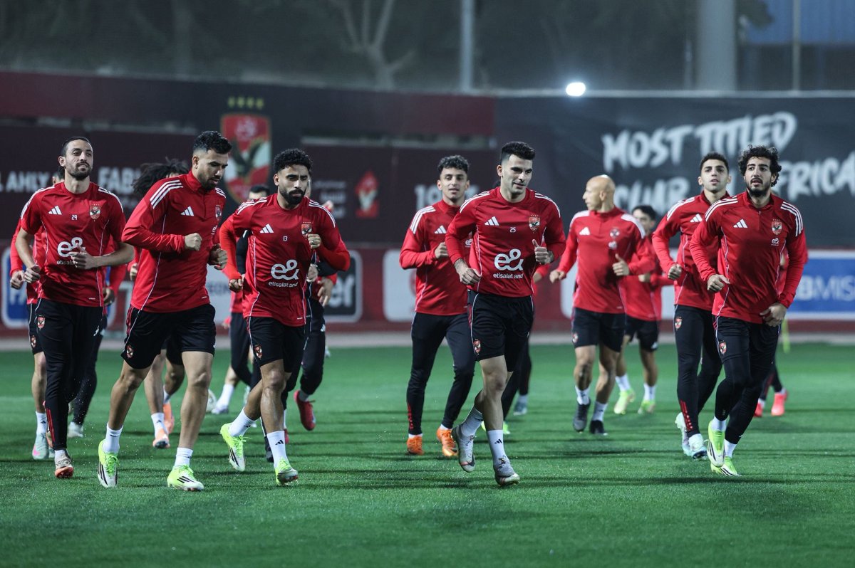 مشاركة ثلاثي الأهلي في التدريبات استعدادًا لمواجهة سيراميكا كليوباترا