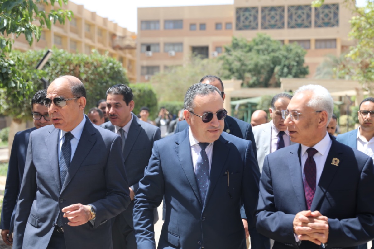 وزير التعليم العالي يتفقد المشروعات بجامعة المنيا التكنولوجية 2026