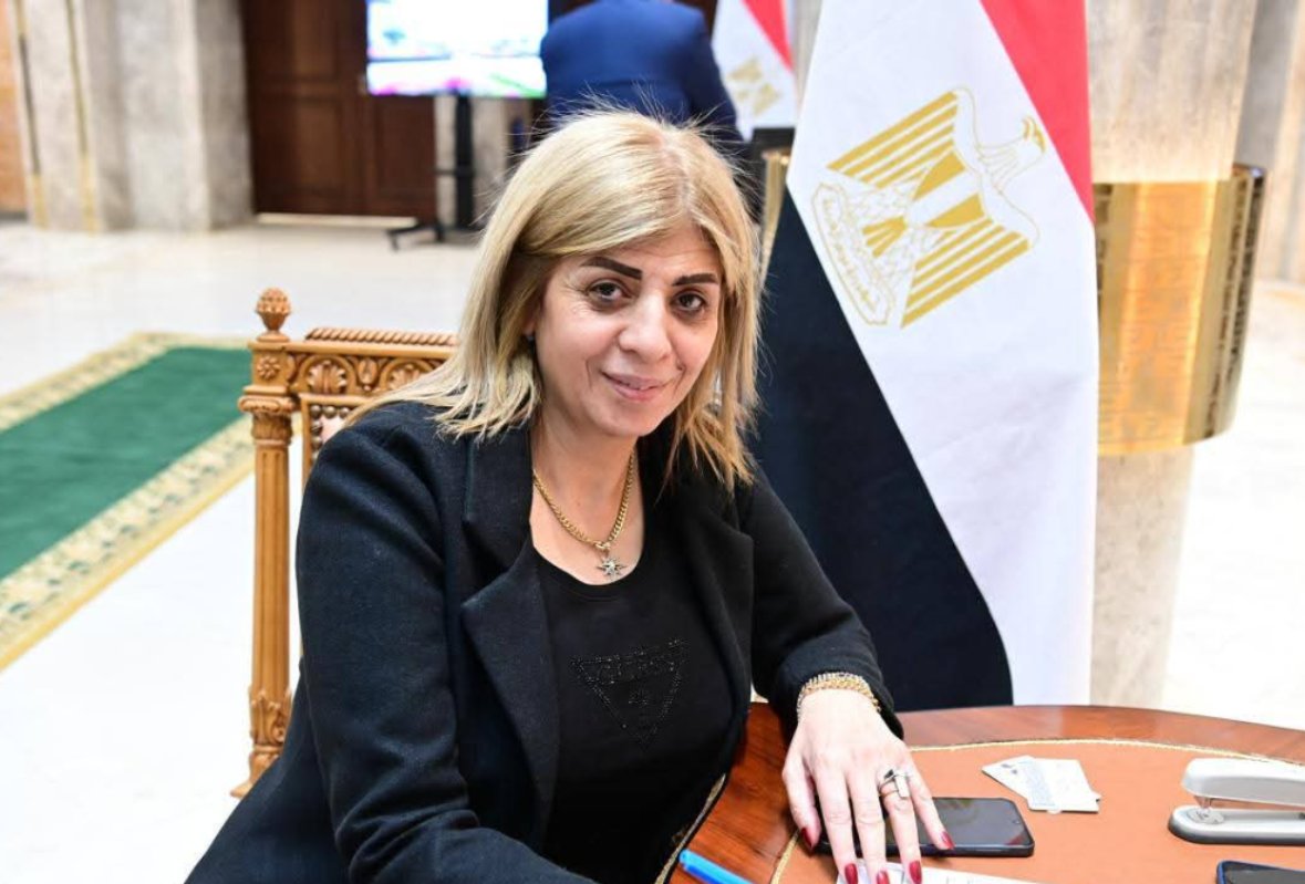 النائبه أميرةفؤاد تتقدم بطلب إحاطة بشأن انخفاض بدلات العدوى وطبيعة العمل