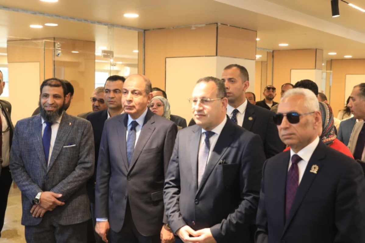 وزير التعليم العالي ومحافظ المنيا يفتتحان مشروعات بـ350 مليون جنيه