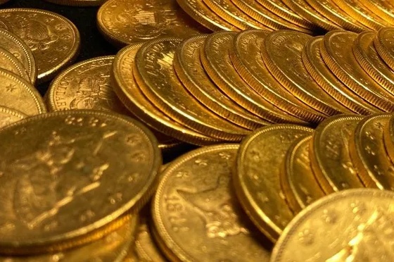 أسعار الذهب الآن في مصر.. عيار 21 يسجل مفاجأة للمستثمرين والمواطنين