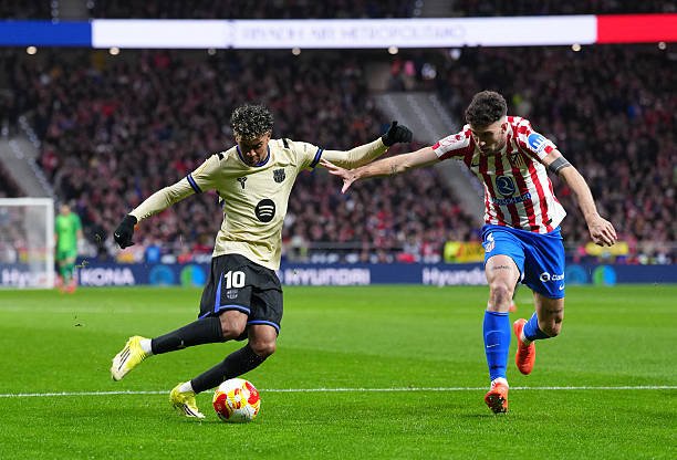 متمسكًا بنجمه.. أتلتيكو مدريد يرفض عقد صفقة تبادلية مع برشلونة