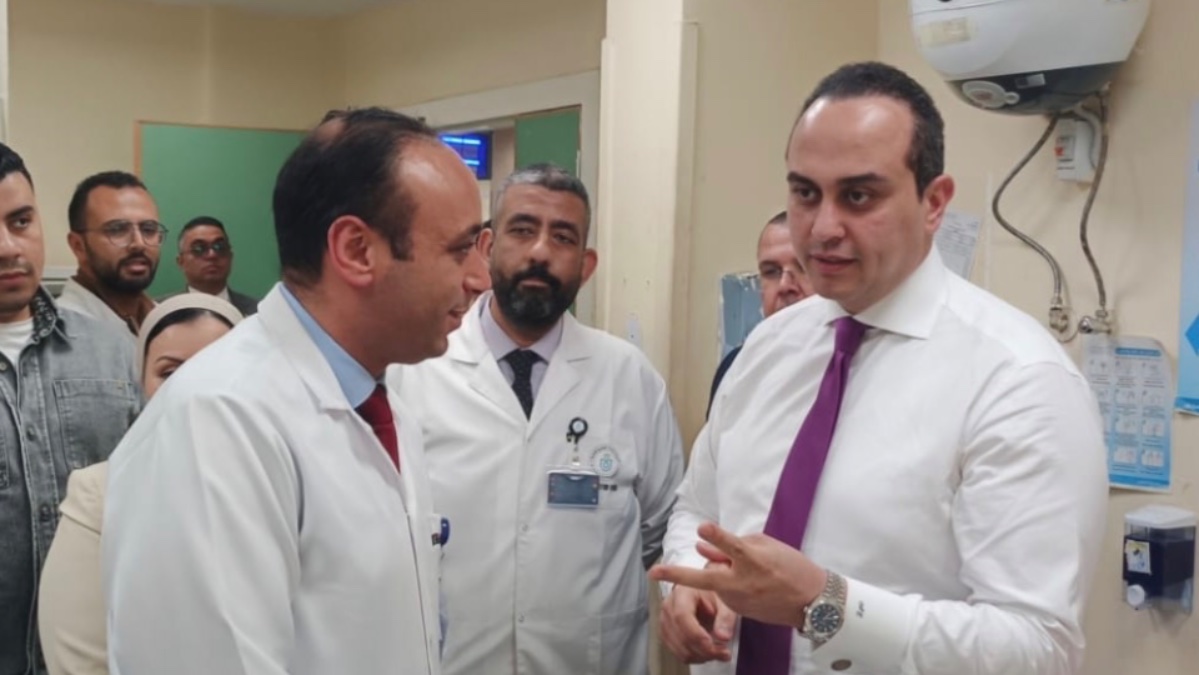 رئيس هيئة الرعاية الصحية يتفقد مستشفى السلام ومركز طب أسرة ببورسعيد