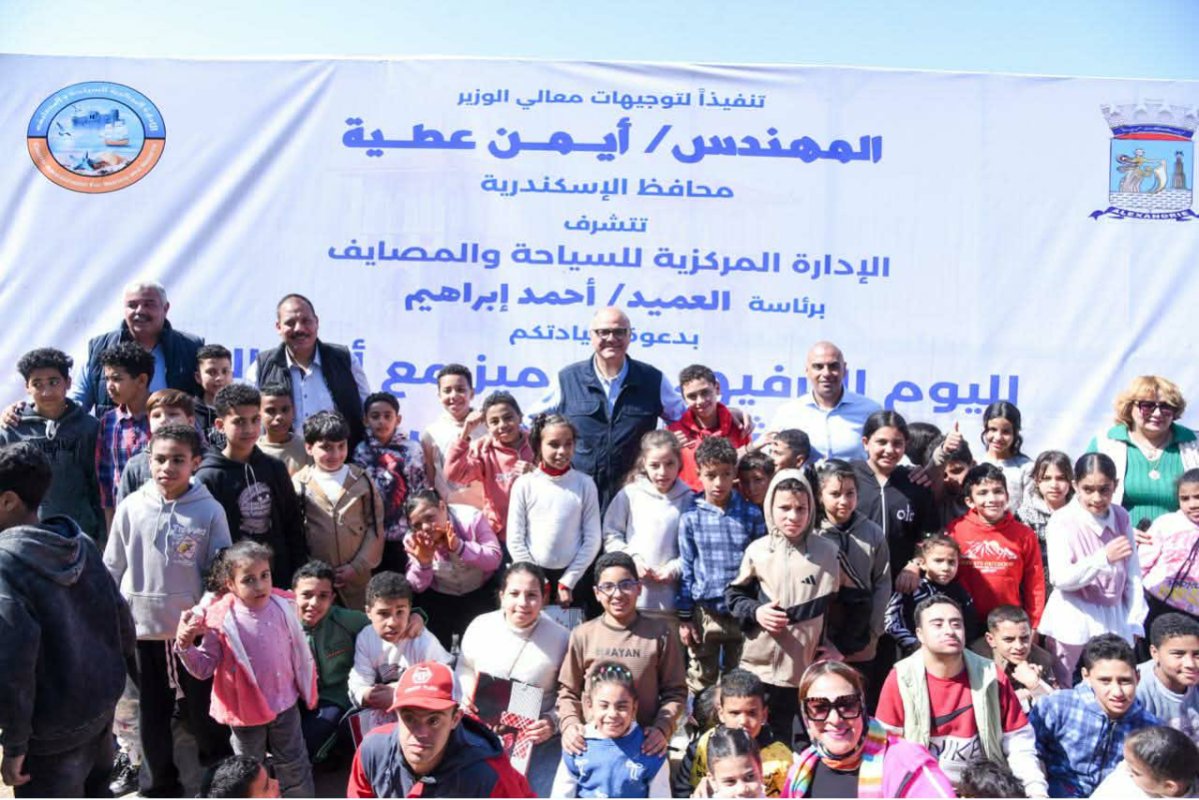 محافظ الإسكندرية يشارك 150 طفلًا احتفالات شم النسيم