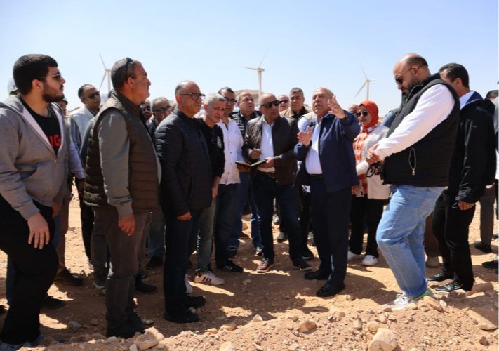 دمج الطاقة الشمسية والرياح بجبل الجلالة لتعظيم العائد
