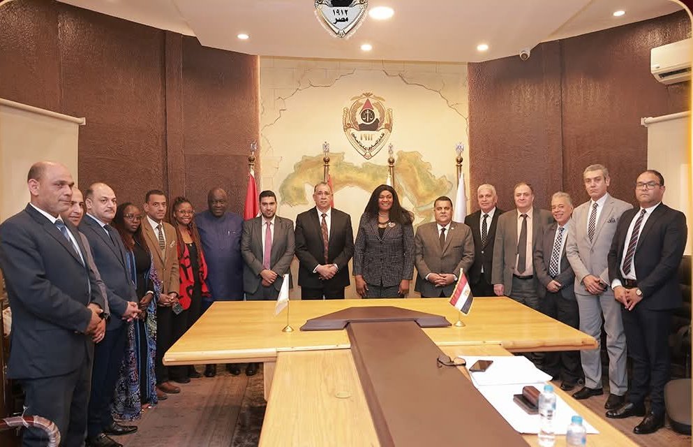 نقيب المحامين يبحث مع وفد اتحاد المحامين الأفارقة ترتيبات المؤتمر السنوي بالقاهرة