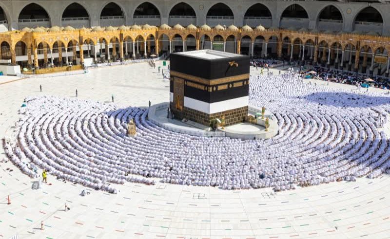 بدء إصدار تأشيرات الحج السياحى: تسليم التأشيرات لشركات السياحة
