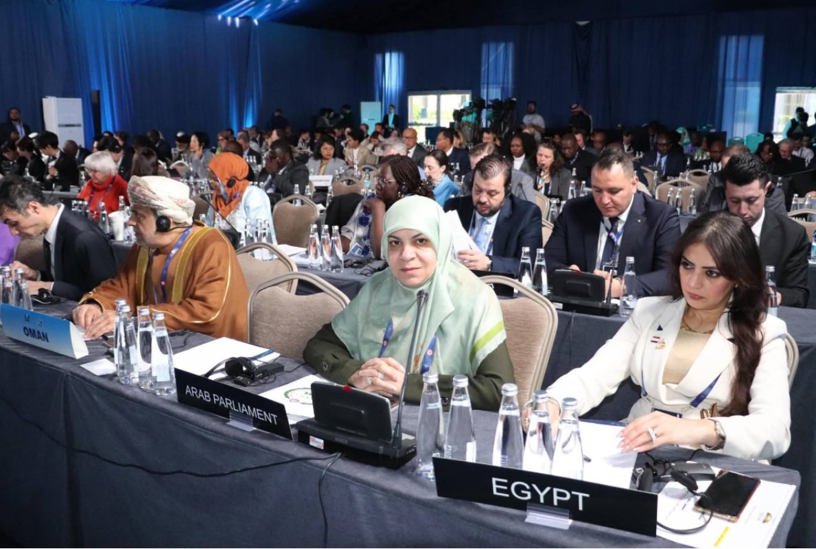 البرلمان العربي يدعو إلى تعزيز قدرة الدول النامية على حماية مواردها المائية في مواجهة تغير المناخ