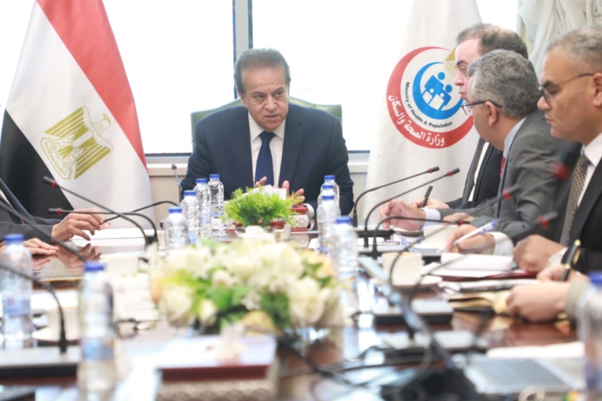 وزير الصحة يتابع المشروعات الصحية  ويوجه بتسريع تطوير  مستشفى بولاق
