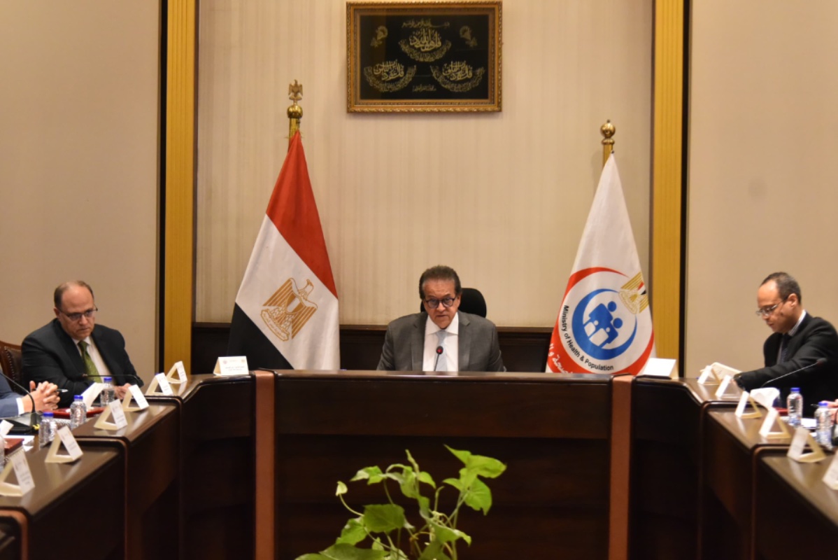 عبد الغفار : التوسع في مراكز  علاج الصحة النفسية وتشديد الرقابة