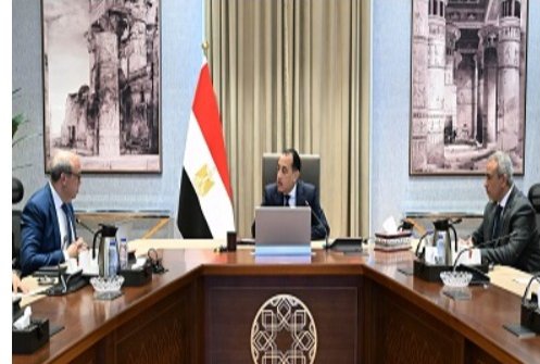 المطارات أولوية قصوى.. مدبولي يؤكد تطويرها لتعزيز السياحة والاستثمار