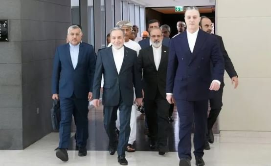 واشنطن وطهران تقتربان من اتفاق قبل زيارة ترامب للصين