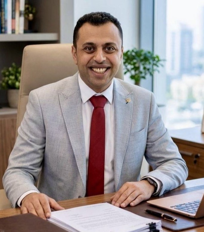 خبير اقتصادي لــ"خمسة سياسة": ارتفاع الدولار وعوائد السندات الأمريكية يضغطان على الذهب عالميًا