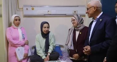 محافظ شمال سيناء يزور مستشفى العريش لتهنئة المرضى والعاملين