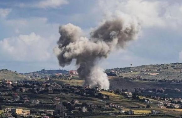 إصابة 13 عاملًا بمستشفى حيرام جنوب لبنان إثر غارة إسرائيلية على محيطه