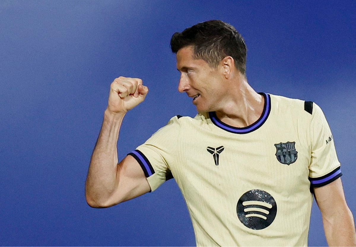 لتعويض رحيل ليفاندوفسكي.. برشلونة يستهدف التعاقد مع نجم الهلال السعودي