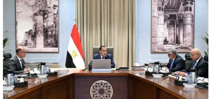 الحكومة تستعرض خطط تعزيز مكانة مصر كمركز إقليمي للتجارة والخدمات اللوجيستية