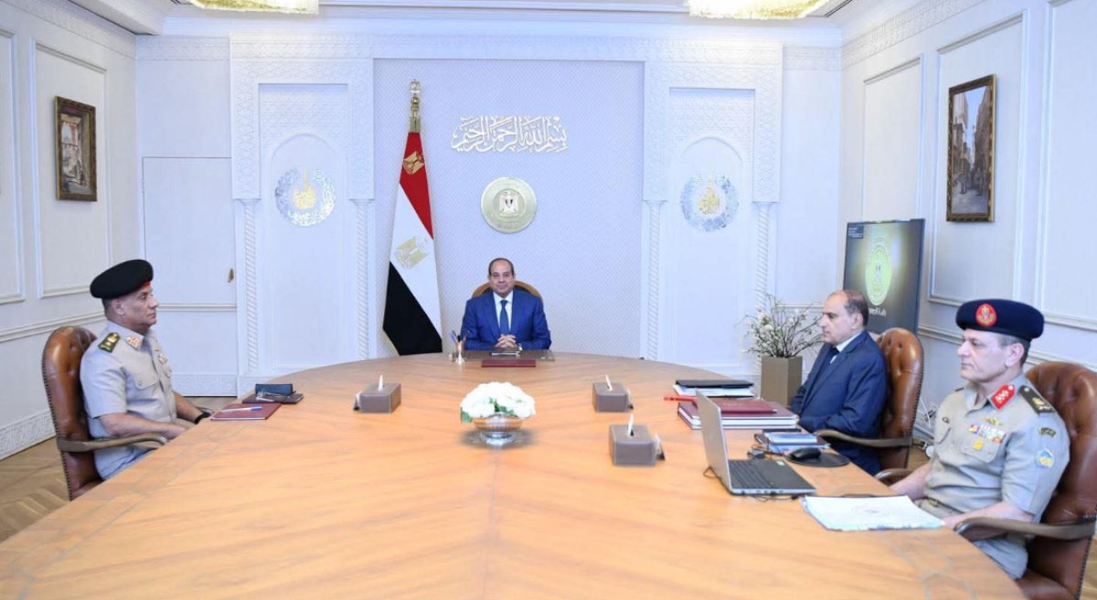 الرئيس السيسي يؤكد علي تنفيذ المراحل المُختلفة للمشروعات القومية على مستوى الجمهورية