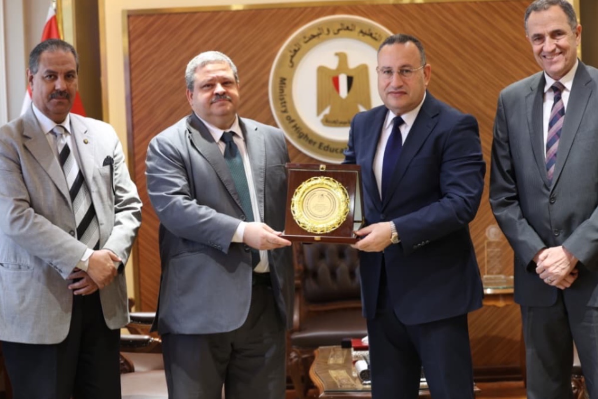 قنصوة يبحث تعزيز الجودة والاعتماد بالتعليم الفني والتكنولوجي