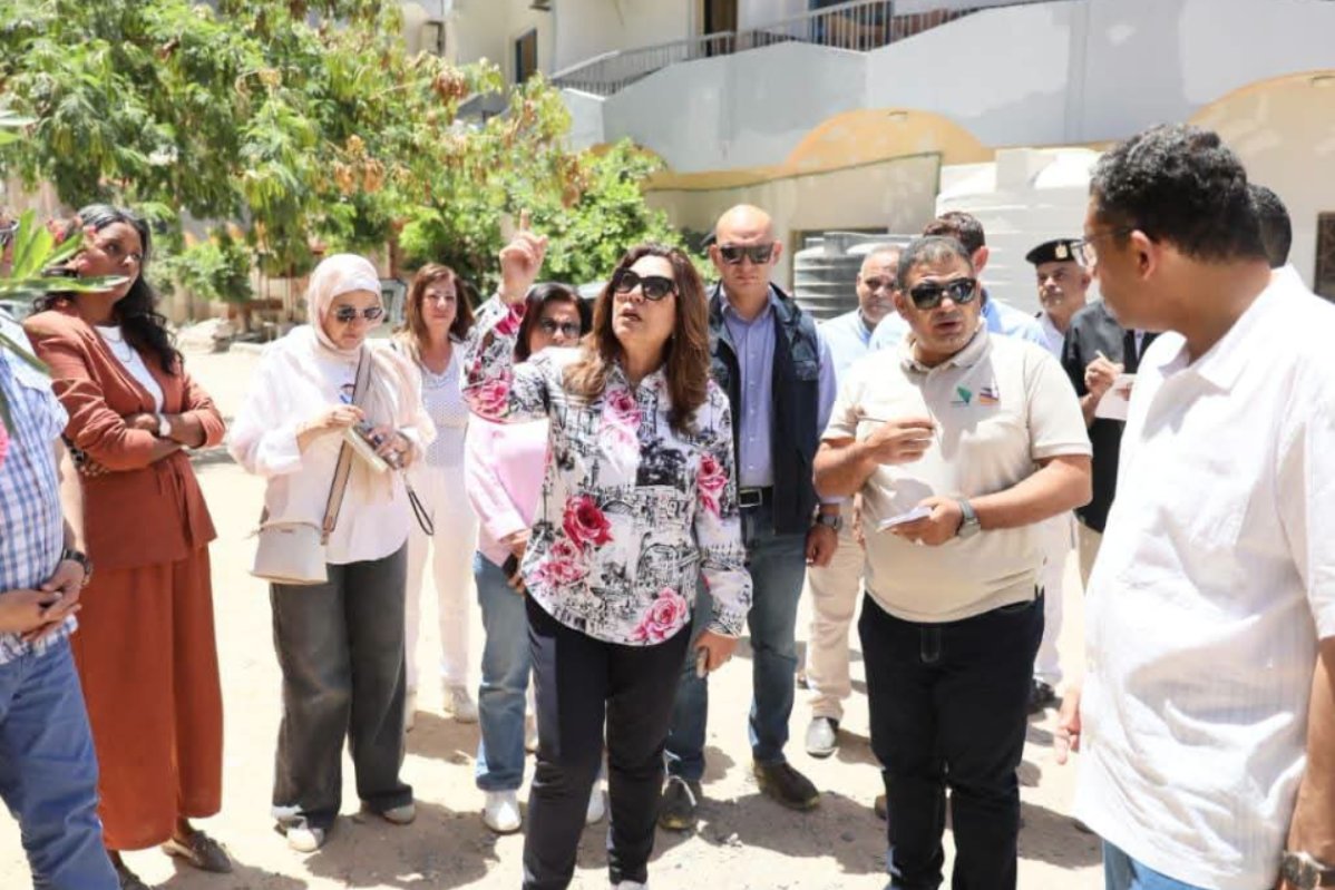 وزيرة«التنمية المحلية والبيئة» ومحافظ البحر الأحمر يتفقدان محميات الغردقة