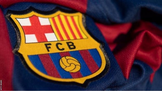برشلونة يترقب نجوم كأس العالم.. مرموش ونجم بايرن ميونخ تحت المجهر