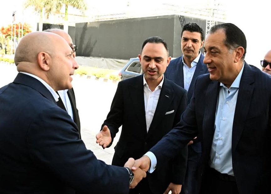مدبولي.. يفتتح عددًا من المشروعات الصناعية بالسادس من أكتوبر