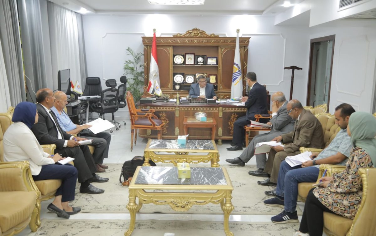 محافظ قنا يوافق مبدئيًا على مشروع صناعي بالمنطقة الحرة بـ 40 مليون دولار