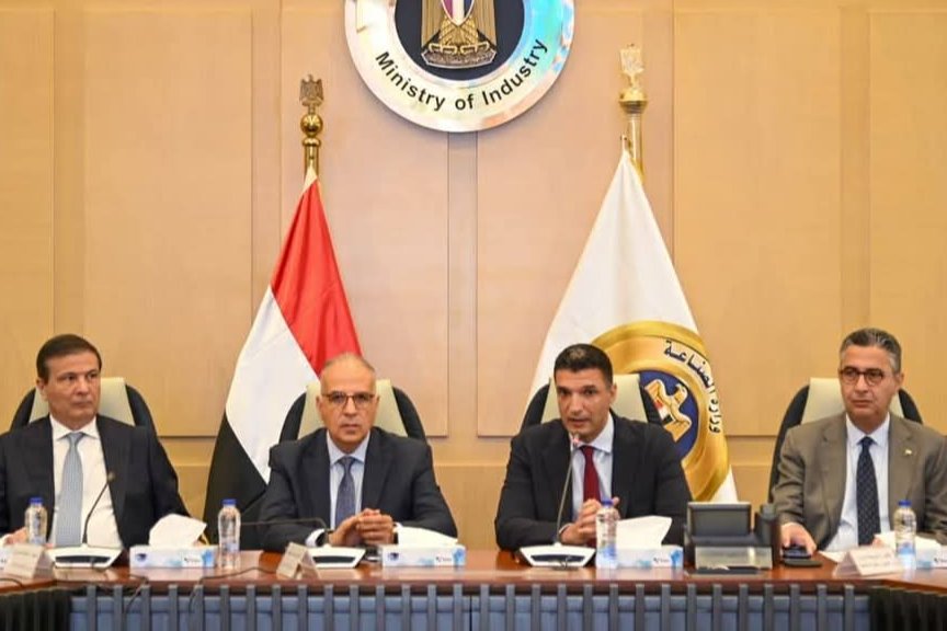 أربع وزارات تطلق لجنة البصمة المائية للصناعات الغذائية