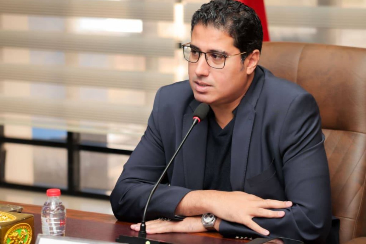 نائب محافظ القاهرة يقود حملة مكبرة لرفع إشغالات شارع الجلاء