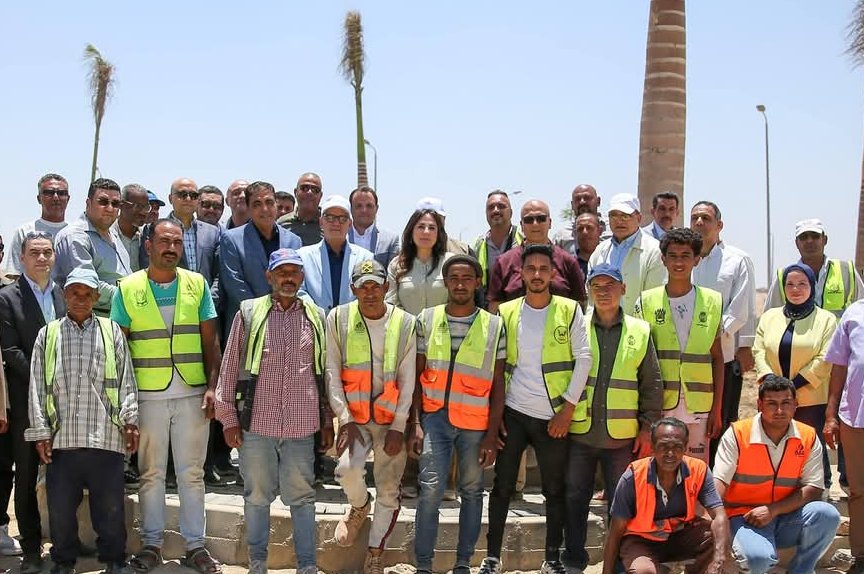 وزيرة الإسكان تتفقد مشروع “بيت الوطن” بالامتداد الشرقي للمدينة