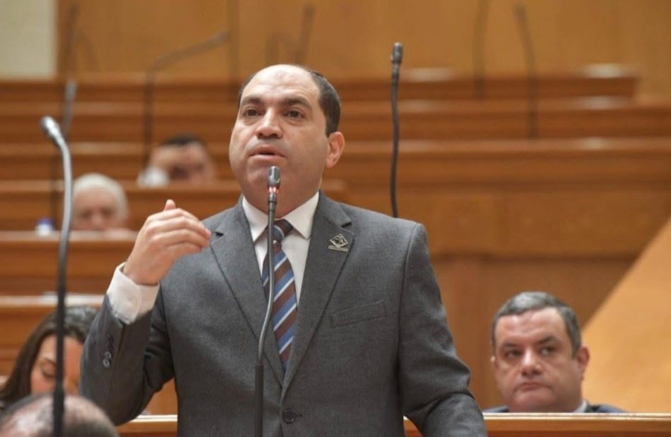 درويش: القطار الكهربائي السريع مشروع استراتيجي بأبعاد اقتصادية وأمنية