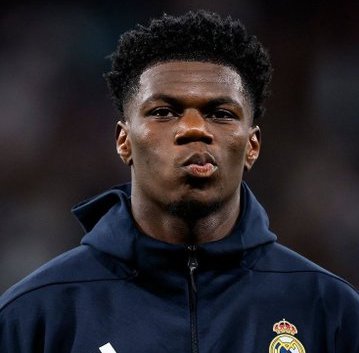 تشواميني على أعتاب الرحيل؟.. مورينيو يحدد بديله المفضل في ريال مدريد