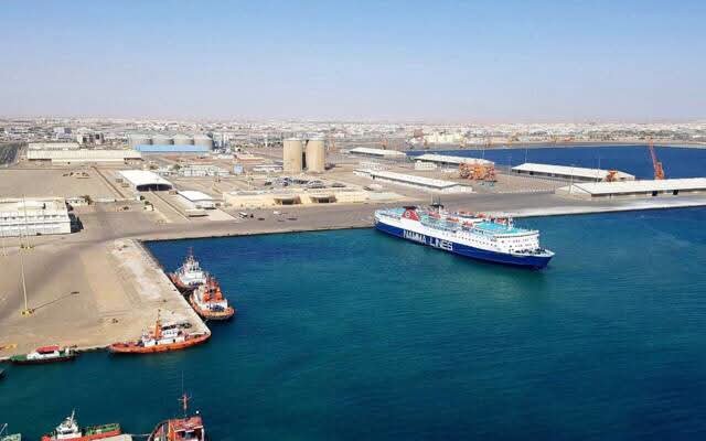 تداول 10 آلاف طن و432 شاحنة من البضائع العامة والمتنوعة بموانئ البحر الأحمر