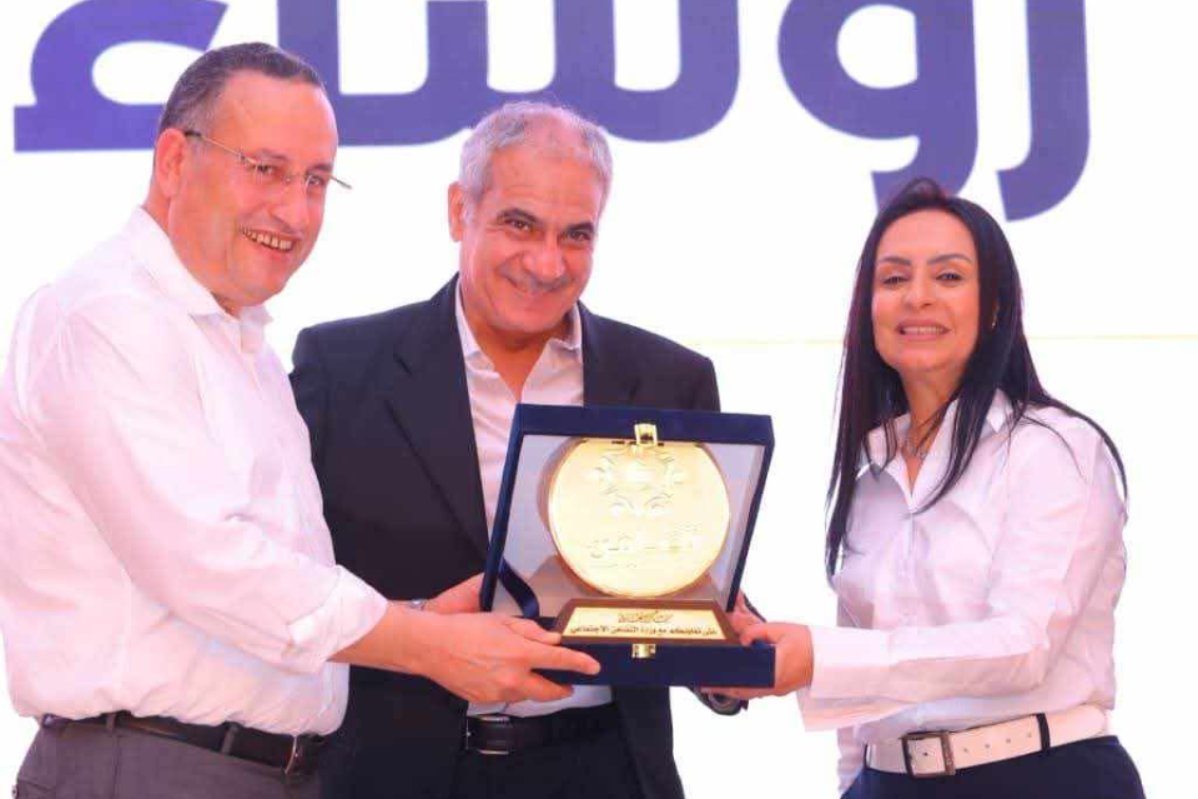 وزيرا التعليم العالي والتضامن يكرّمان رئيس جامعة أسوان خلال قمة ستارت 2026