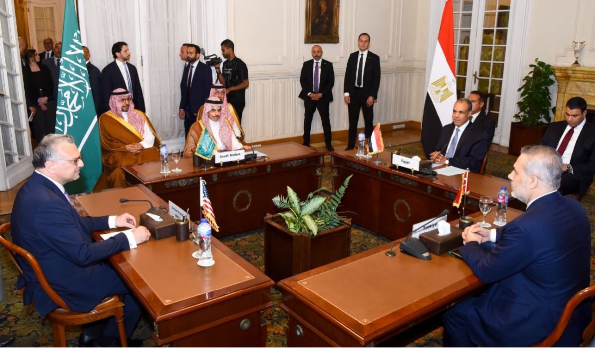 القاهرة تستضيف اجتماعًا رفيعًا لبحث تطورات الملف الليبي
