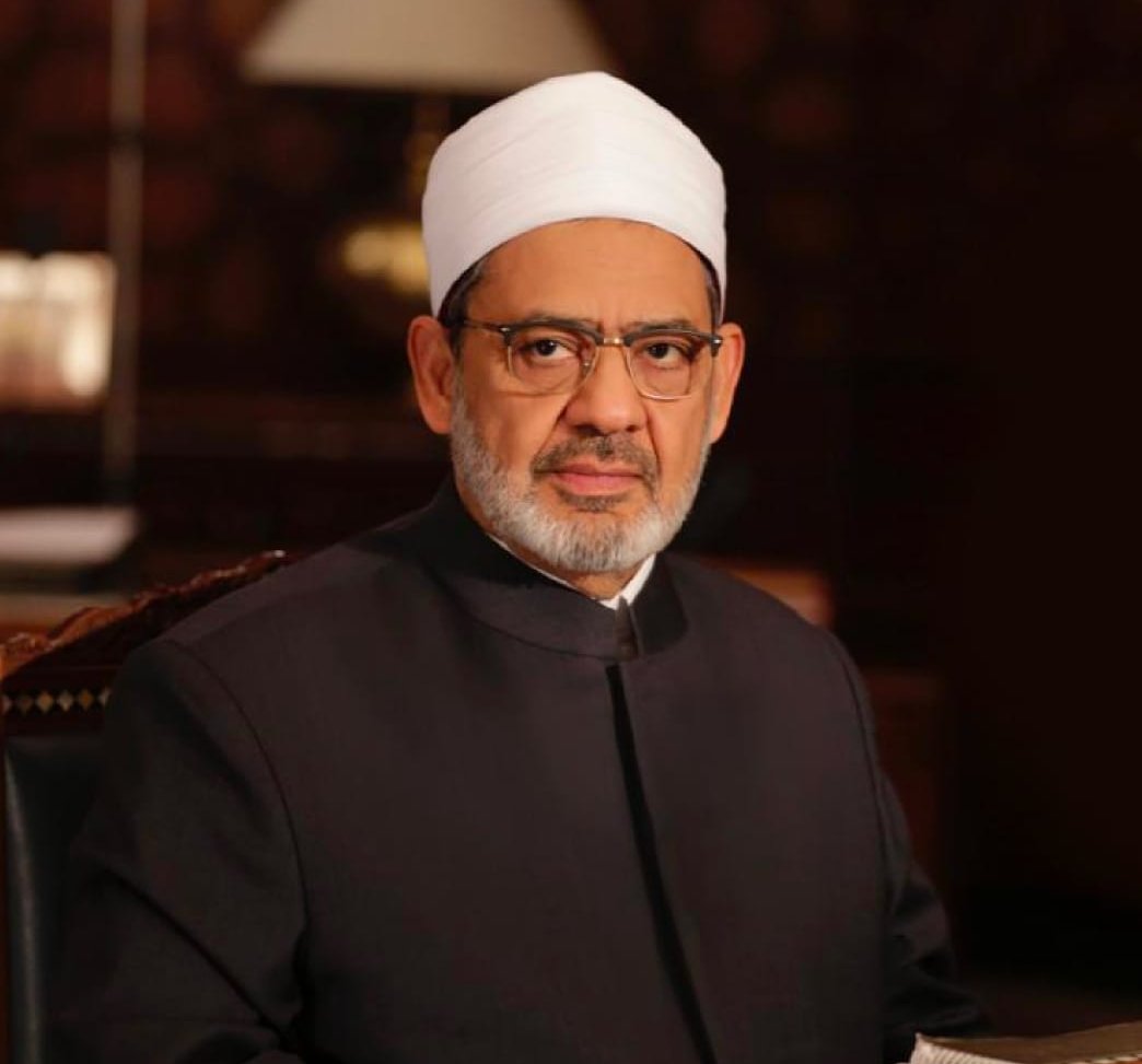 شيخ الأزهر.. يعزي خادم الحرمين الشريفين وولي العهد والشعب السعودي في وفاة ضحايا حادث طائرة "أرامكو"