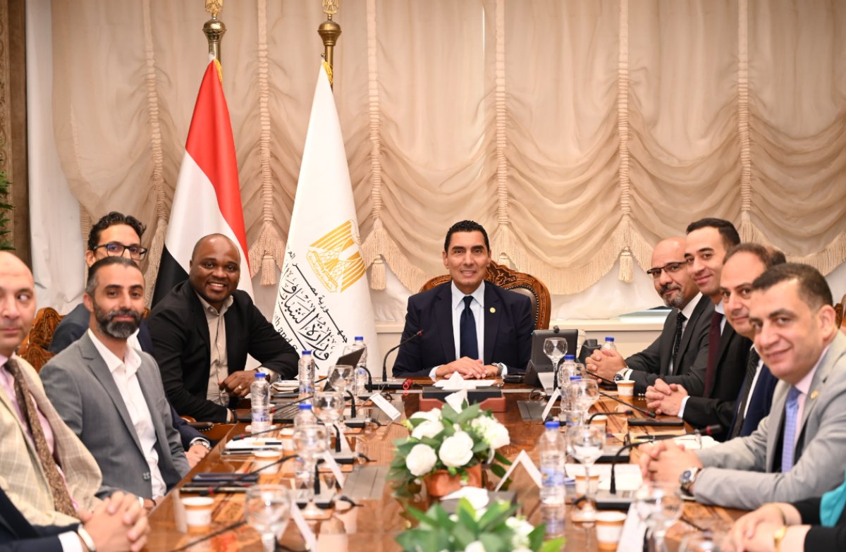وزير الشباب يبحث مع مسؤولي "جوميا" تعزيز التعاون في مجالات الاقتصاد الرقمي وتمكين الشباب
