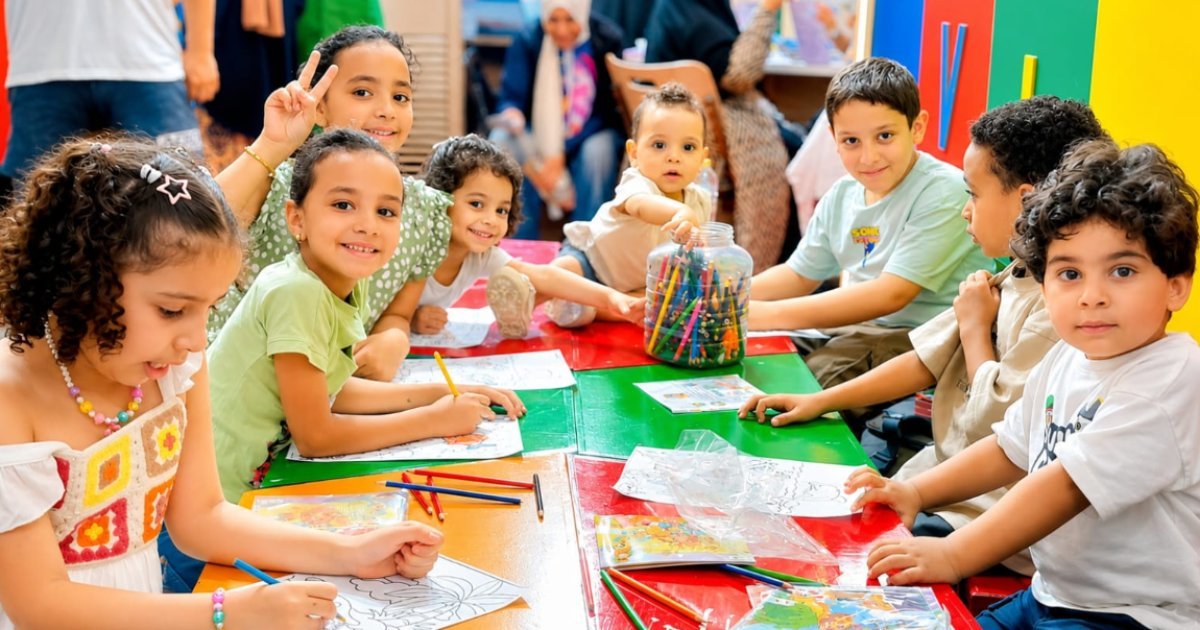بالصور.. "مجلة نور" ترسم البهجة في جناح الأزهر بمعرض مكتبة الإسكندرية الدولي للكتاب بورش فنية وتفاعلية
